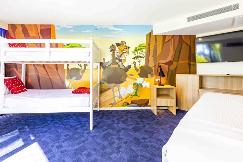 Deluxe King Bunkhouse