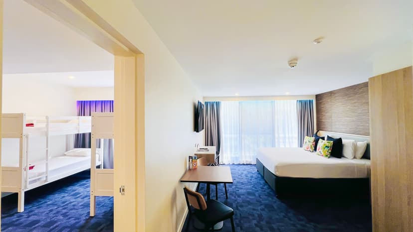 Deluxe Accessible Family